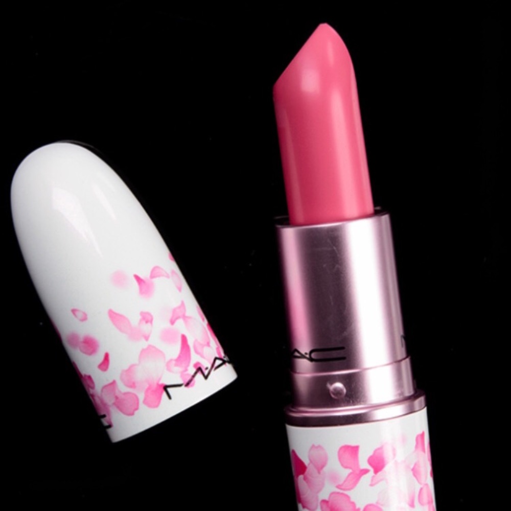 MAC limited edition lipstick “wagasa twirl”